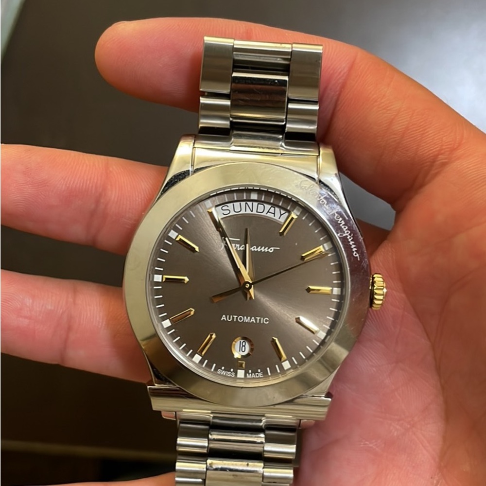 Ferragmo watch limited edition